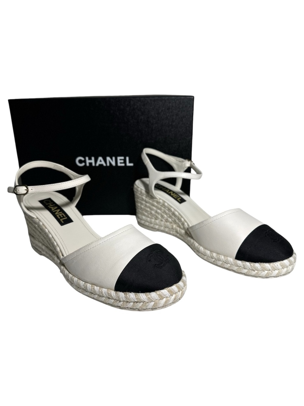 Chanel CC Cap Toe Lambskin Ankle Strap Wedge Espadrilles Sandals size 42 US 11